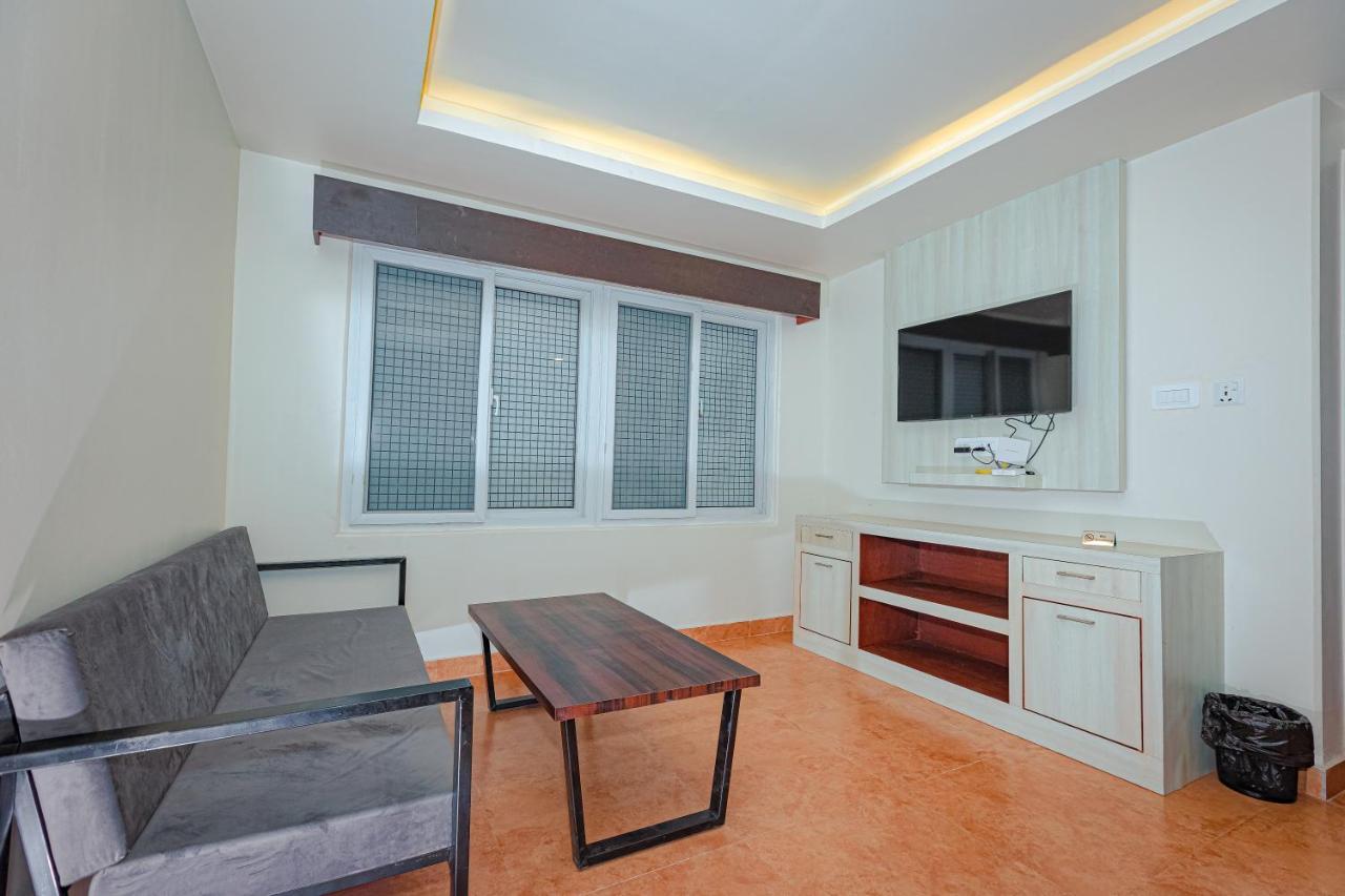Poms Penthouse Apartment
